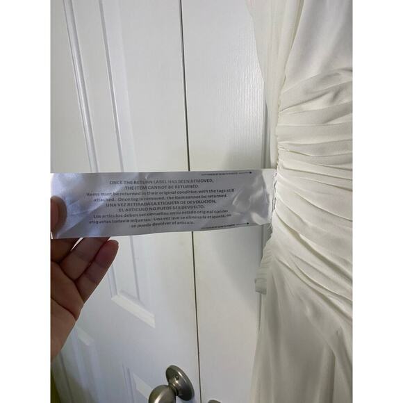 Mac Duggal Asymmetrical One Shoulder White Beaded Gown Size 2 - Picture 6 of 9